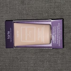 NWT Tarte Amazonian Clay 16-hr full cov. foundation- 28H